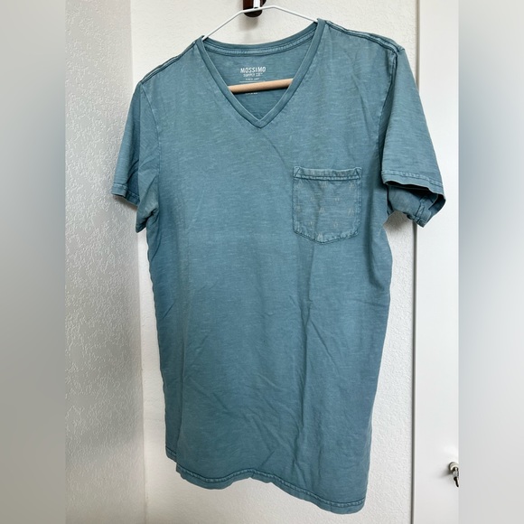 Mossimo T Shirt - Picture 1 of 3
